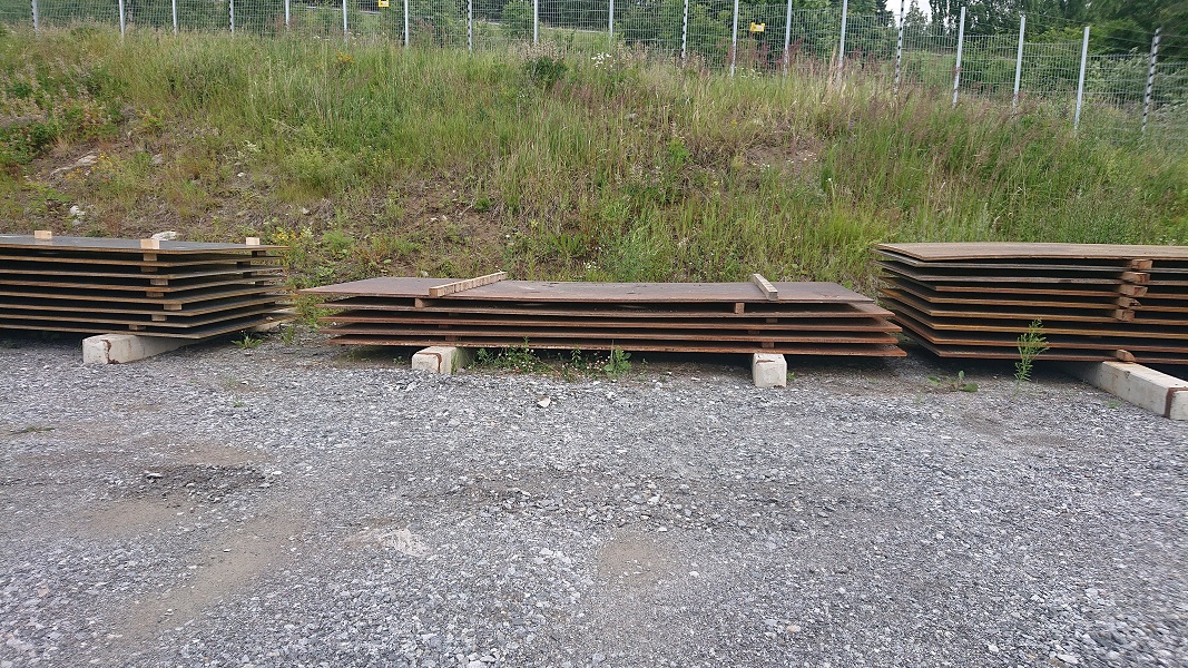 Körplåt 5m vikt 2400kg. Format 30x5000x2000mm